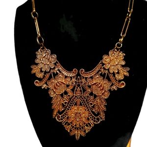 Lace necklace